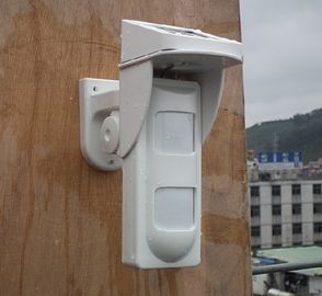 Zewnętrzne czujniki ruchu alarmu z energią słoneczną niezależny podwójny element technologii wykrywania PIR